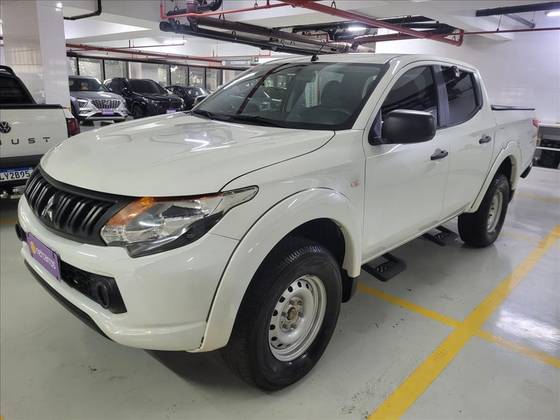 MITSUBISHI L200 TRITON 2.4 16V TURBO DIESEL SPORT GLS CD 4P 4X4 AUTOMÁTICO